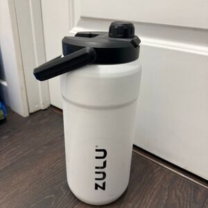 Zulu 101oz Mammoth White Black Bottle Jug